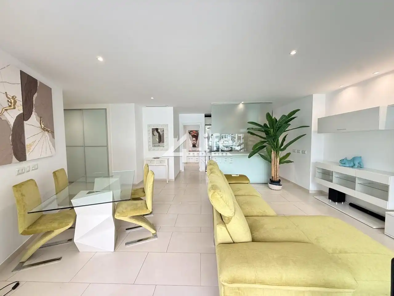 Sala de estar de Apartamento de alquiler en Arona con Aire acondicionado, Terraza y Piscina