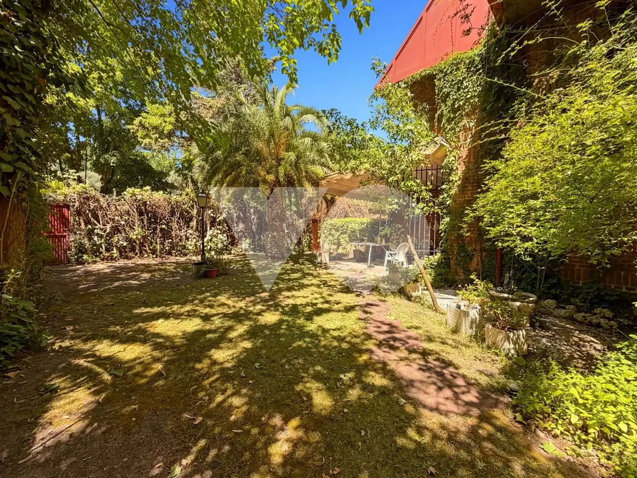 Jardí de Casa o xalet en venda en Madrid amb Calefacció, Jardí privat i Parquet