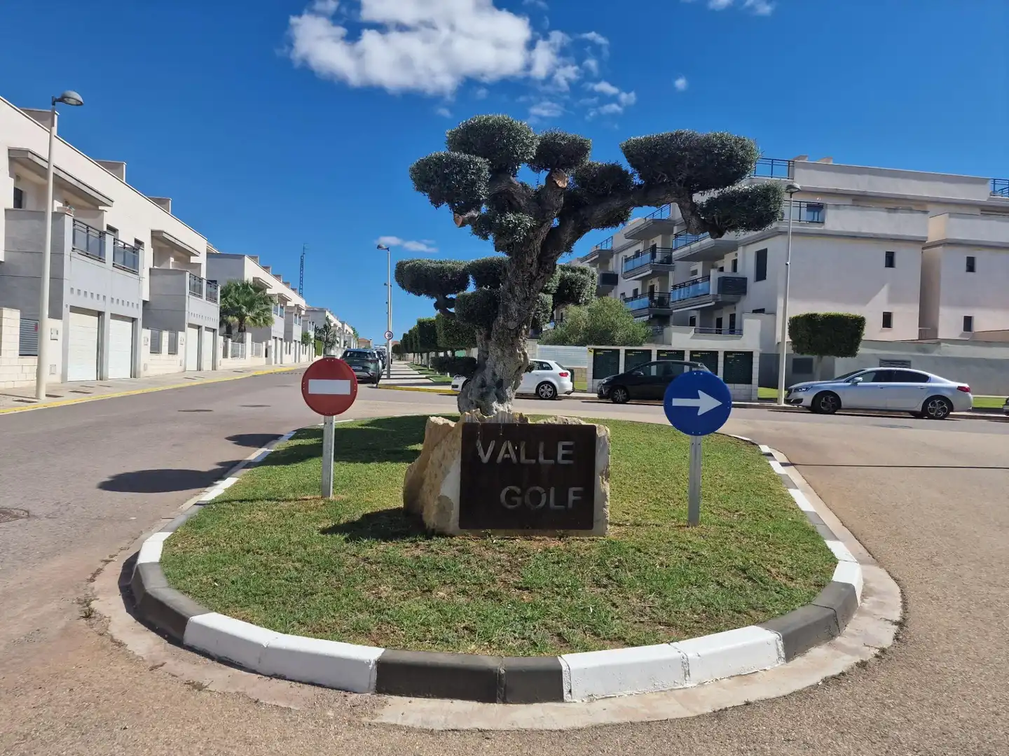 Außenansicht von Wohnungen zum Verkauf in San Jorge / Sant Jordi mit Balkon, Whirlpool und Gemeinschaftspool