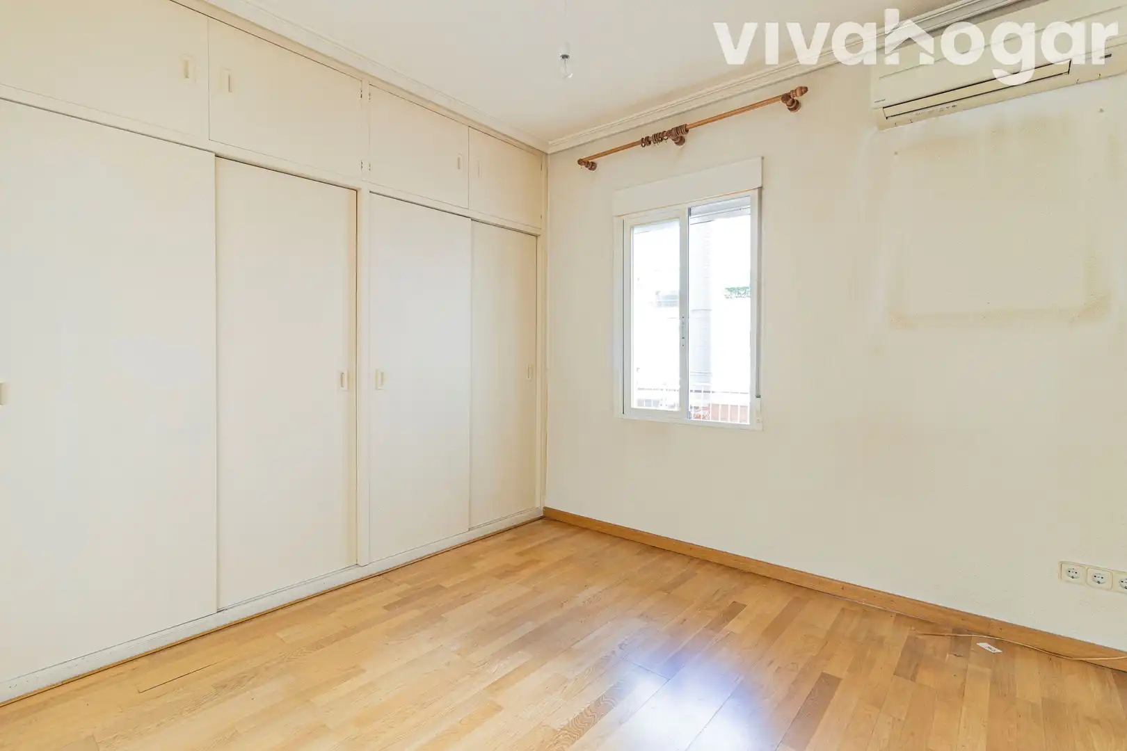 Bedroom of Flat for sale in Madrid  with Air Conditioner, Heating and Terrace
