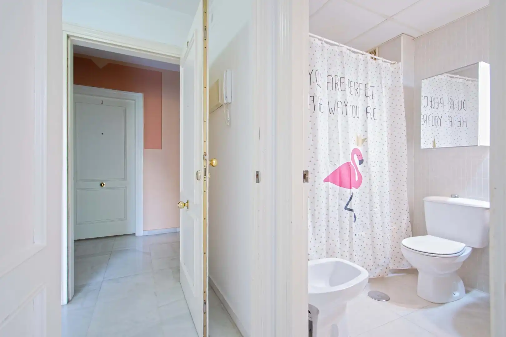 Bathroom of Flat for sale in Sevilla  with Air Conditioner and Heating