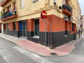 Local comercial en Venta en Calle Jacinto Benavente, 29 en Las Cruces