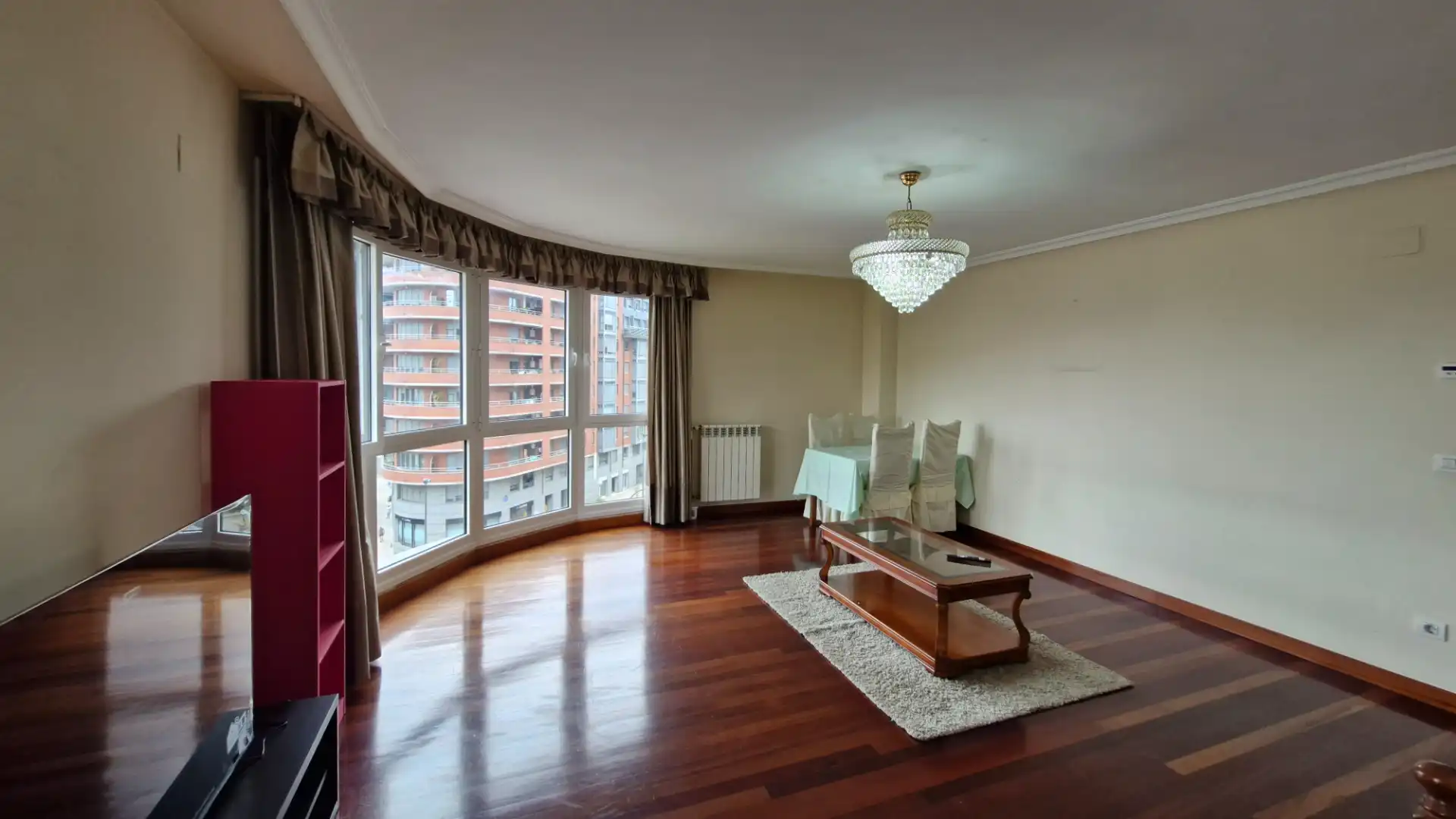 Flat with terrace to rent in Ibaiondo, imagen 2
