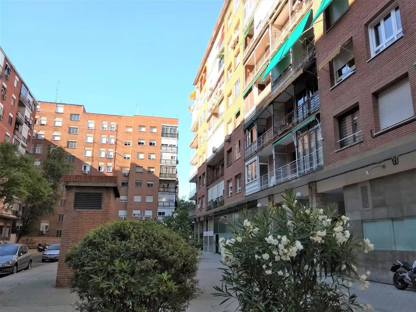 Vista exterior de Apartament de lloguer en Madrid amb Aire condicionat, Calefacció i Moblat