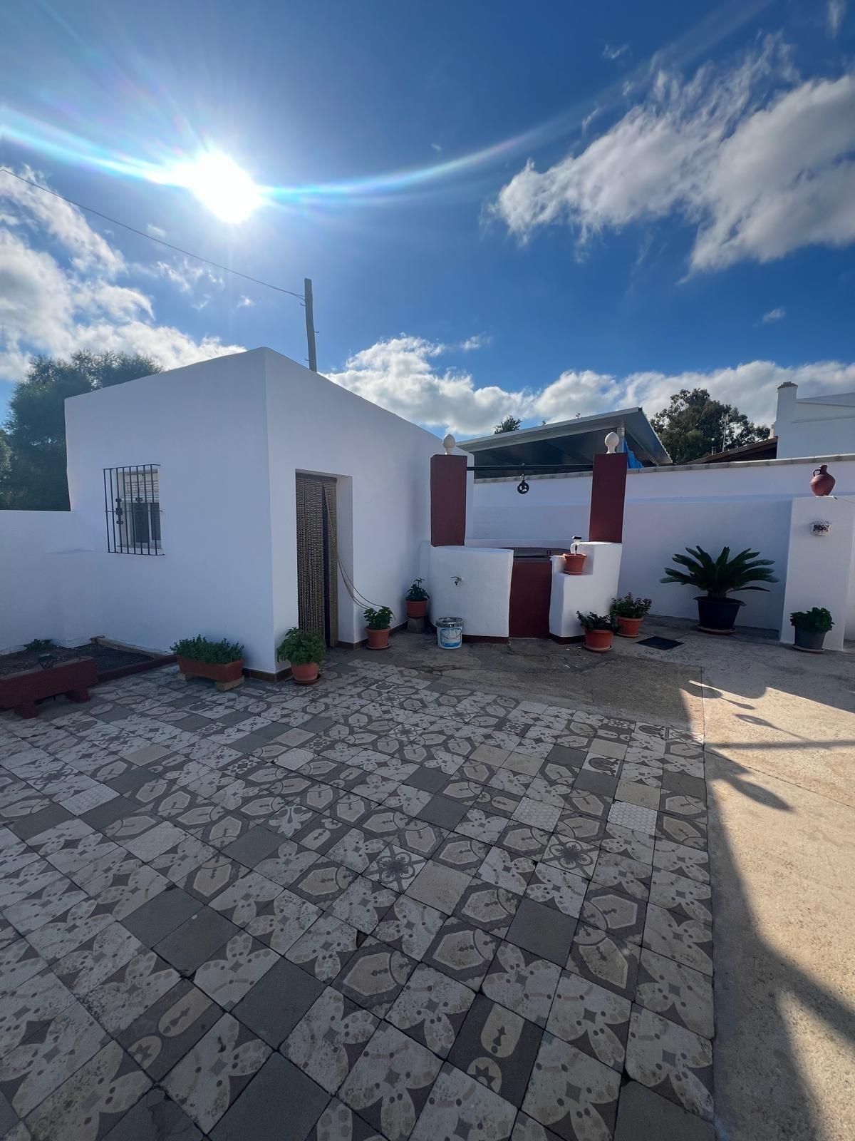 Exterior view of Country house for sale in Vejer de la Frontera