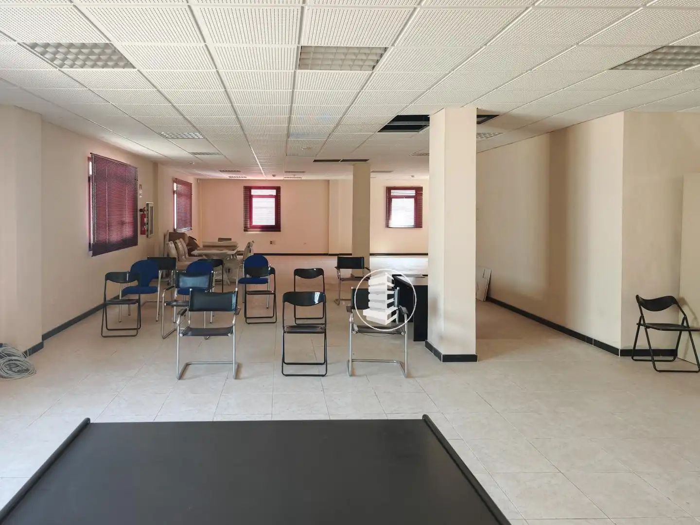 Oficina en venta en El Rosario con Aire acondicionado