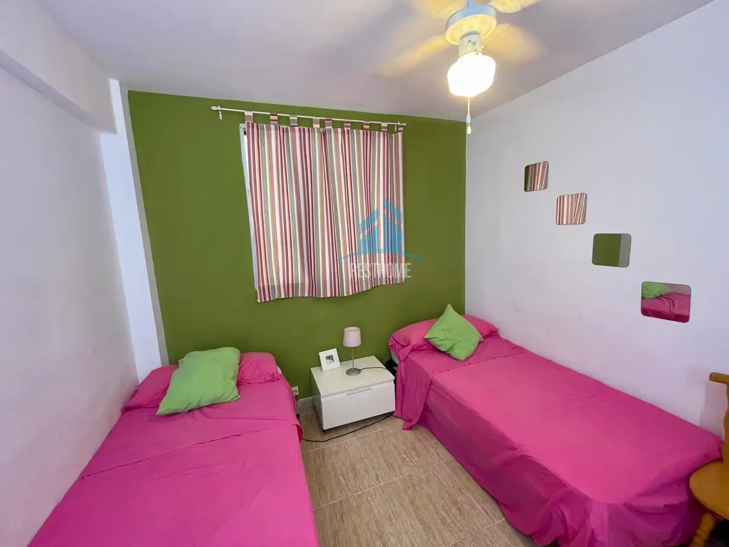 Habitación de Apartamento en venta en Xeraco con Terraza y Balcón