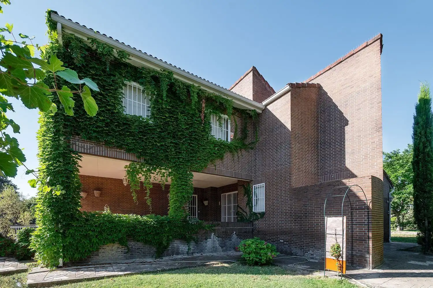 Exterior view of Study for rent in Villanueva de la Cañada  with Air Conditioner, Private garden and Terrace
