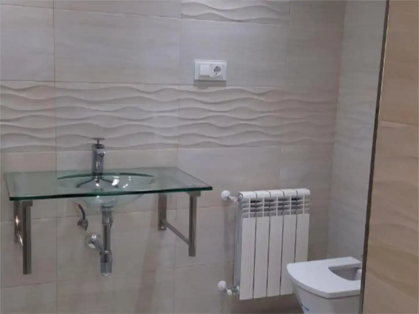 Baño de Casa o chalet en venta en Madrid con Aire acondicionado, Jardín privado y Parquet