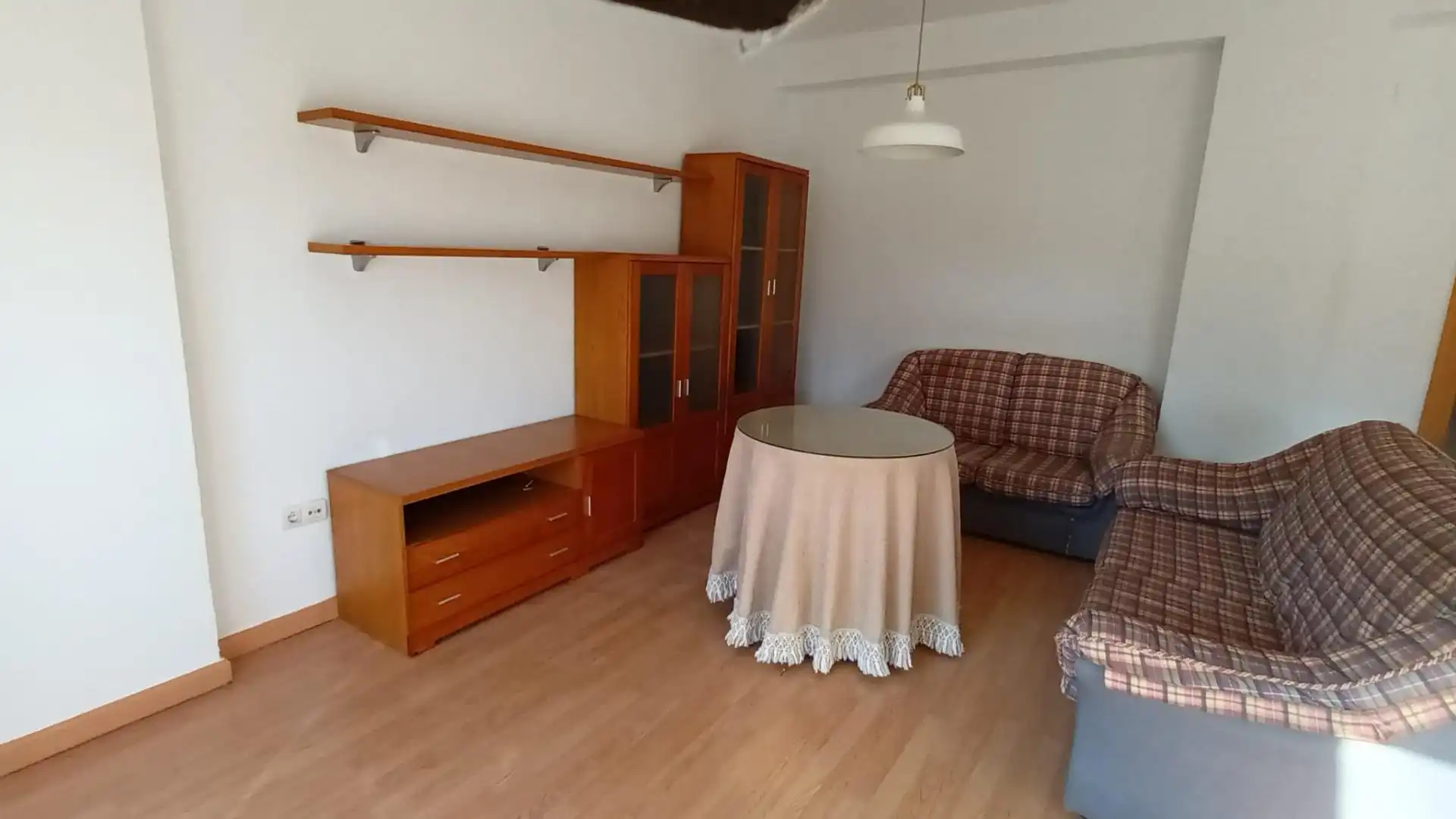 Sala de estar de Piso de alquiler en Granada con Aire acondicionado, Calefacción y Amueblado