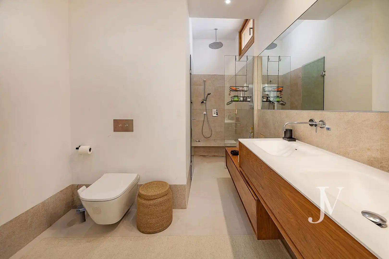 Baño de Ático en venta en Madrid con Aire acondicionado, Calefacción y Jardín privado