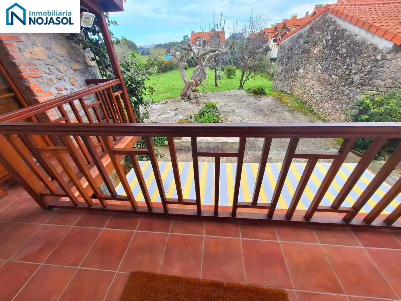 Jardí de Casa adosada de lloguer en Arnuero amb Calefacció, Jardí privat i Terrassa