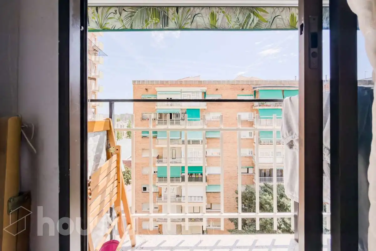 Terrassa de Pis en venda en Barcelona amb Aire condicionat i Balcó