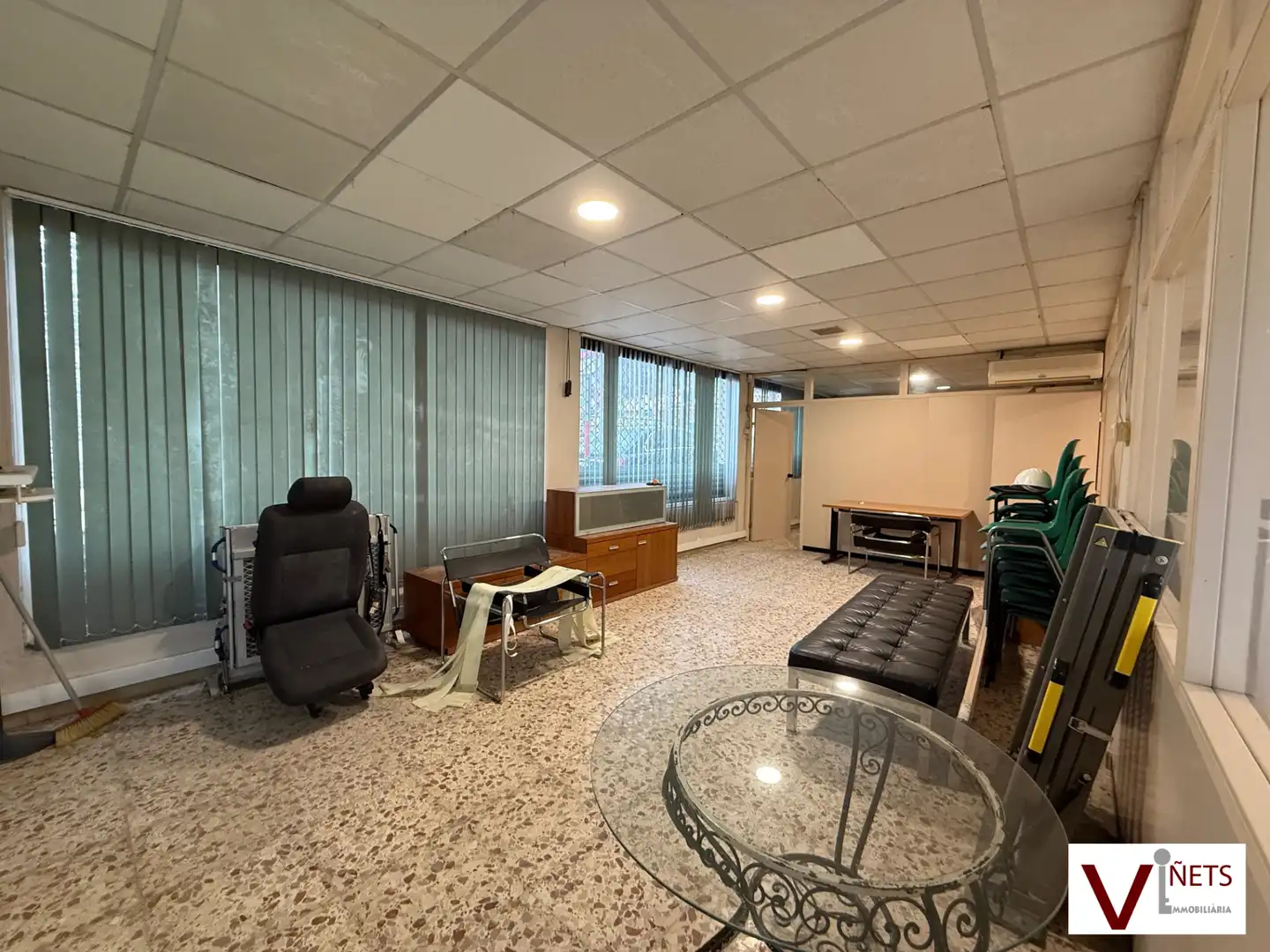 Local comercial en alquiler en Carrer Calàbria, imagen 4