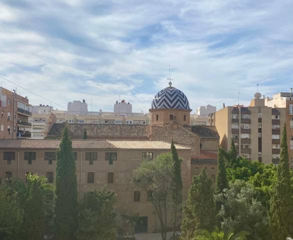 Piso en Venta en Trinitat