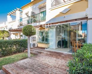 Jardí de Pis en venda en Marbella amb Aire condicionat, Terrassa i Piscina