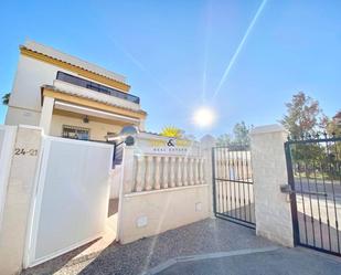 Exterior view of House or chalet to rent in Guardamar del Segura  with Air Conditioner, Heating and Private garden