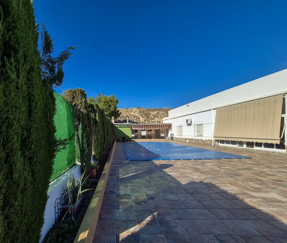 Piscina de Casa o chalet en venta en Elche / Elx con Aire acondicionado y Balcón