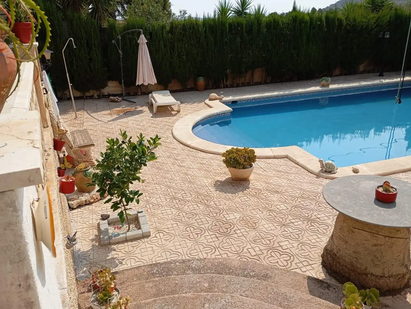 Piscina de Casa o xalet en venda en La Romana amb Aire condicionat, Calefacció i Jardí privat