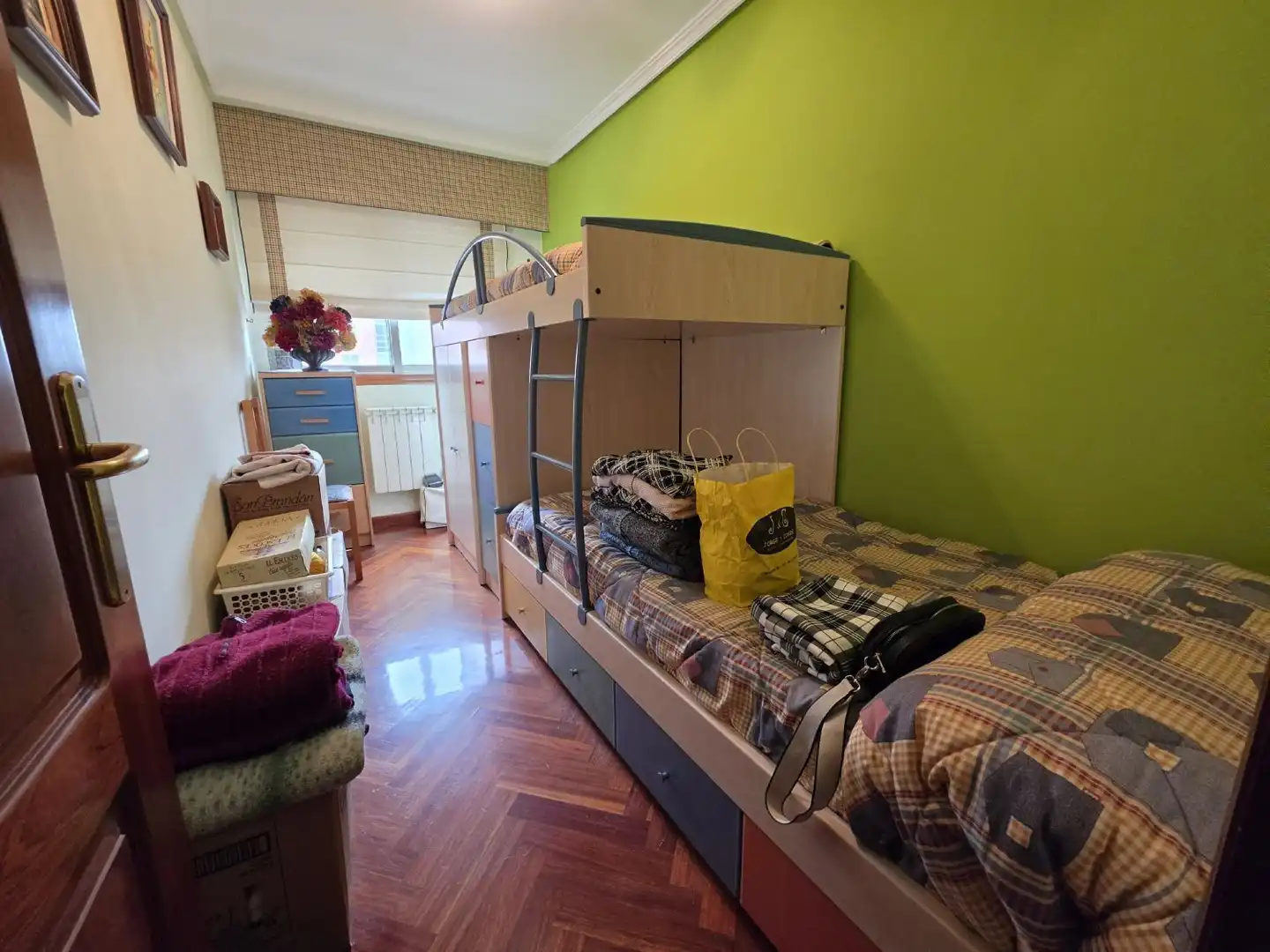 Habitación de Piso en venta en A Coruña Capital  con Calefacción y Trastero