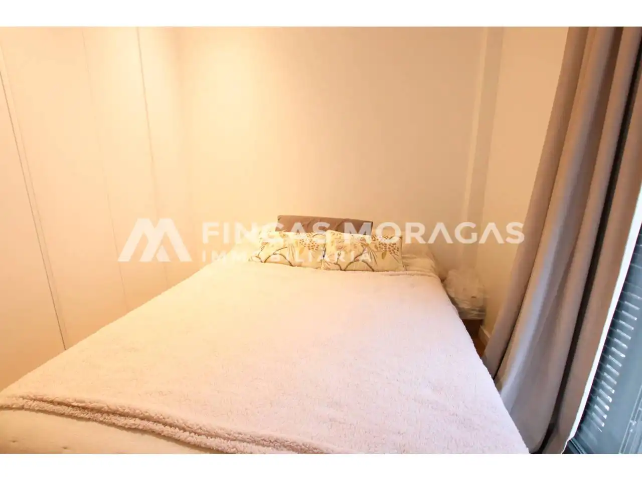 Habitación de Piso en venta en Sant Cugat del Vallès con Aire acondicionado, Calefacción y Parquet