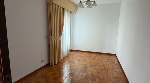 Foto 5 de Piso en venta en Avenida de Calvo Sotelo, 44, O Carballiño , Ourense