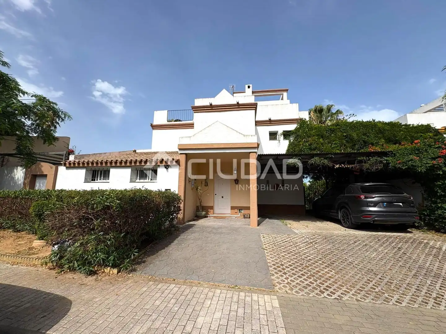 Vista exterior de Casa o chalet en venta en Sanlúcar de Barrameda con Aire acondicionado, Jardín privado y Terraza