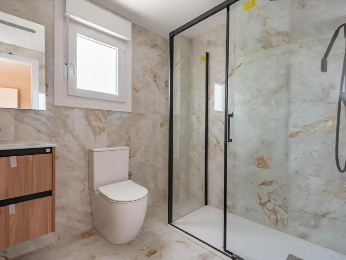 Baño de Casa o chalet de alquiler en Valdemoro con Balcón