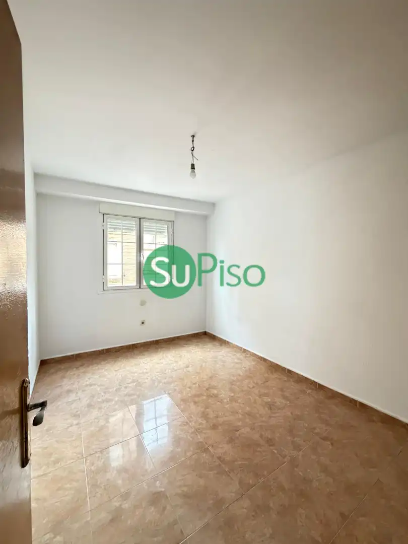 Bedroom of Flat for sale in Recas  with Heating and Furnished