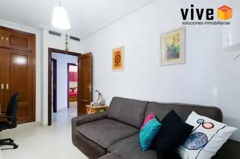 Sala d'estar de Pis en venda en Cádiz amb Aire condicionat, Calefacció i Moblat