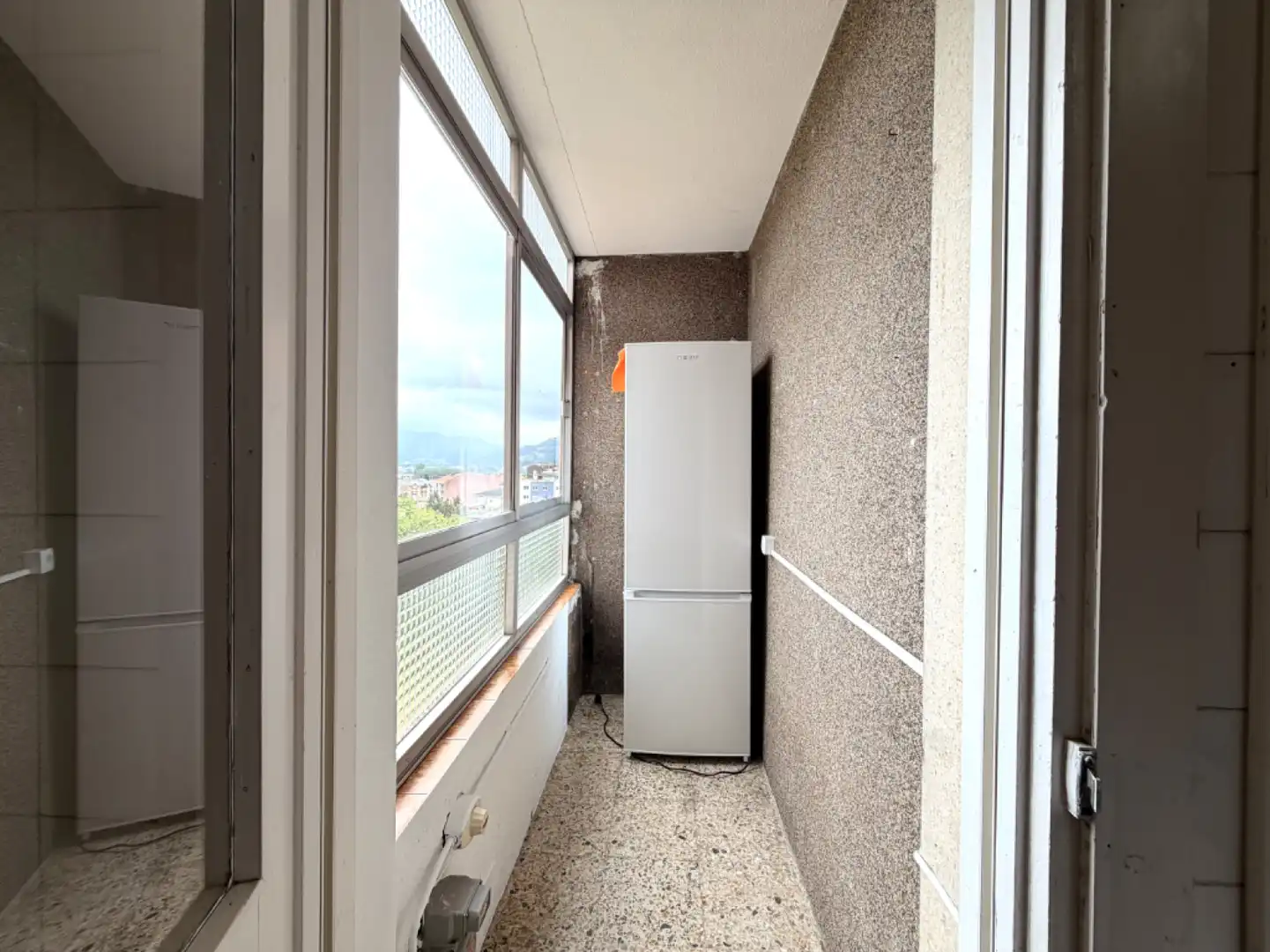 Terrasse von Wohnung zur Miete in Los Corrales de Buelna  mit Heizung, Privatgarten und Parkett