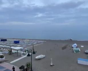 Vista exterior de Casa o xalet en venda en Torremolinos amb Aire condicionat i Terrassa