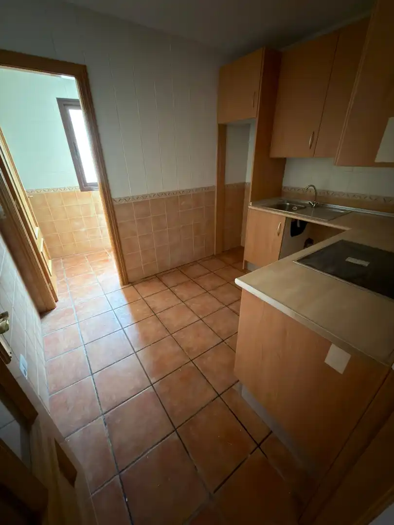 Cocina de Piso en venta en Alcaucín con Terraza, Horno y Piscina comunitaria