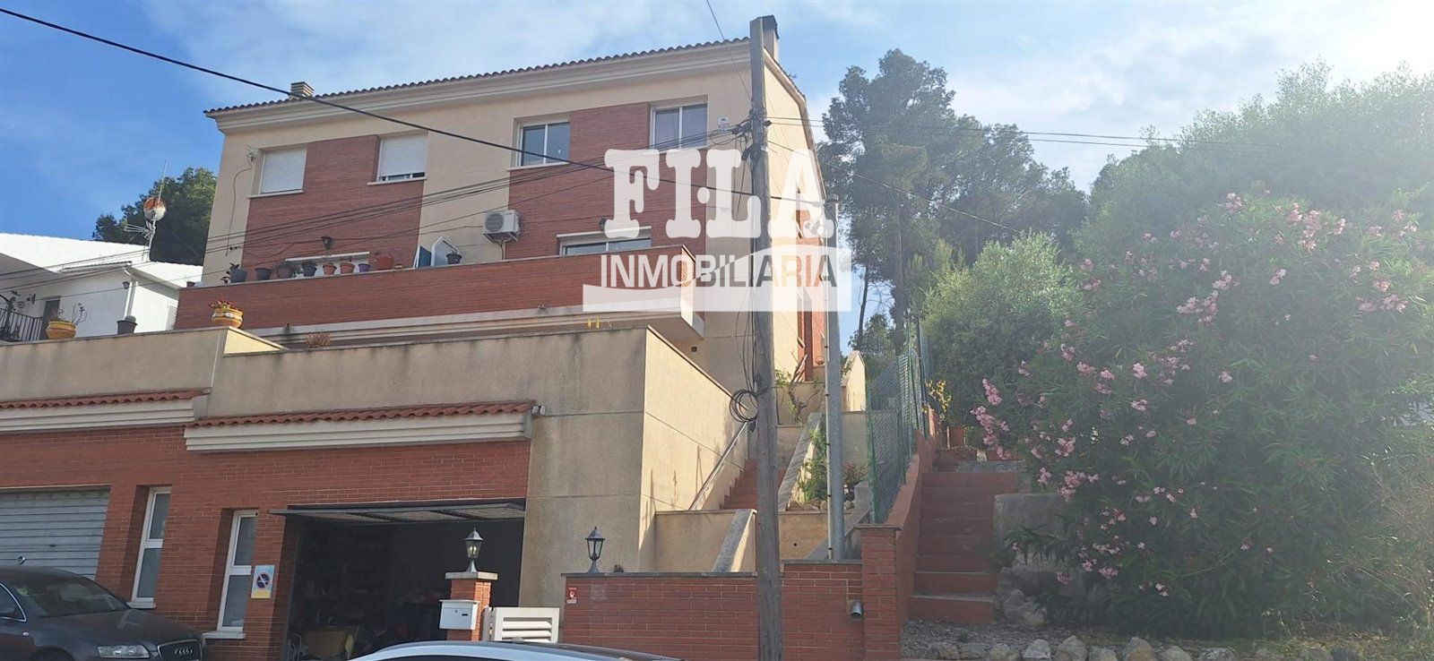 Vista exterior de Casa adosada en venda en Calafell amb Aire condicionat, Calefacció i Terrassa