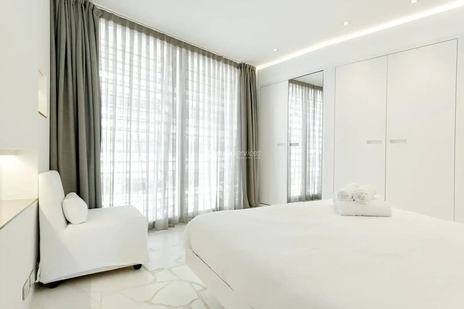 Appartamento con piscina in affitto a Marina Botafoc - Platja de Talamanca, imagen 5