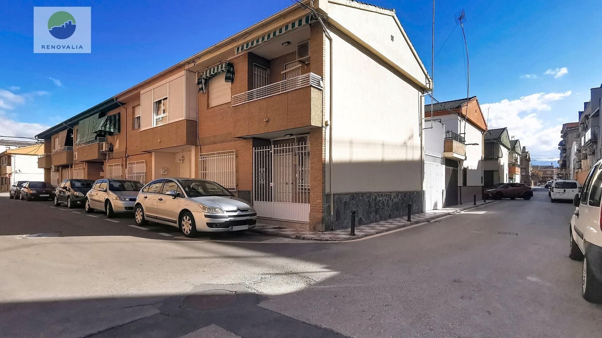 Vista exterior de Casa adosada en venda en Armilla amb Aire condicionat i Terrassa