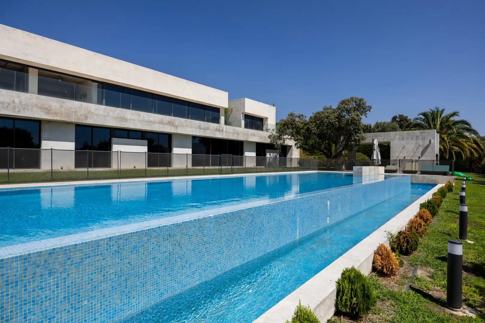 Xalet amb piscina en venda a Avenida de Marsil