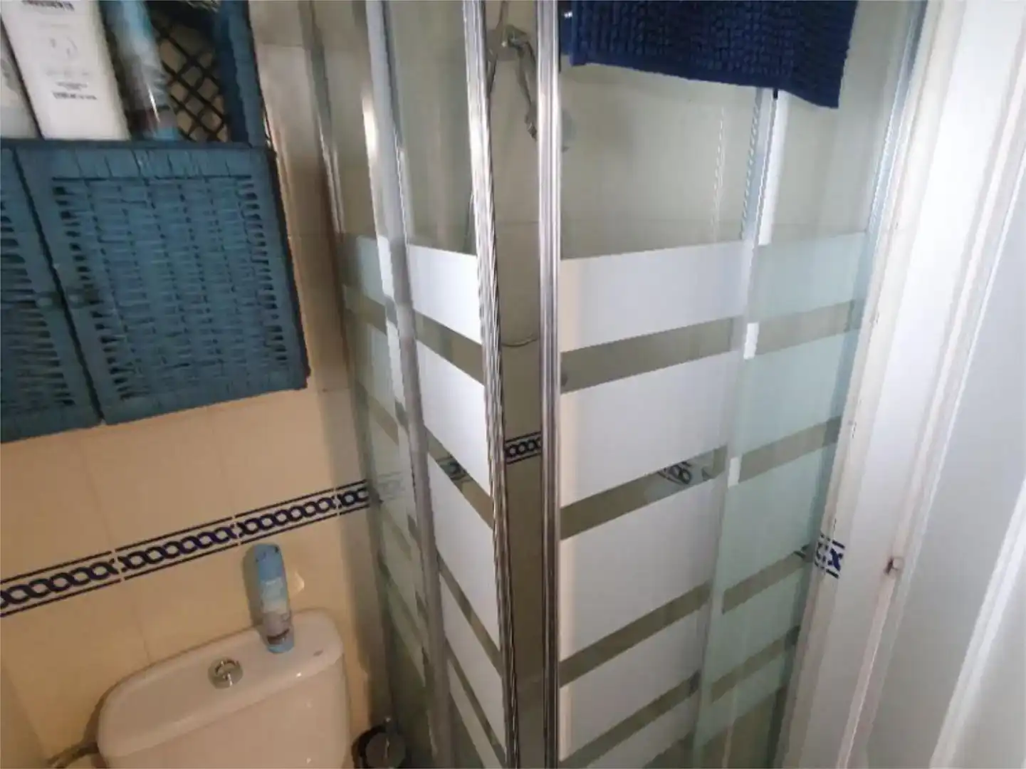 Bany de Casa adosada en venda en Tomares amb Aire condicionat i Piscina