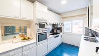 Kitchen of Flat for sale in  Madrid Capital  with Air Conditioner, Heating and Furnished