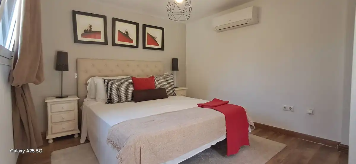 Habitación de Casa o chalet en venta en Marbella con Terraza y Piscina