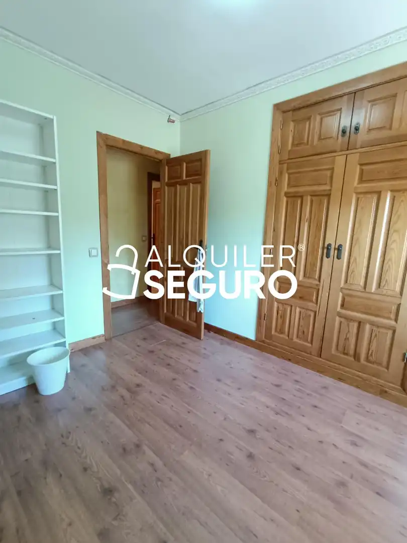 Habitación de Piso de alquiler en Valdemoro con Aire acondicionado, Calefacción y Terraza
