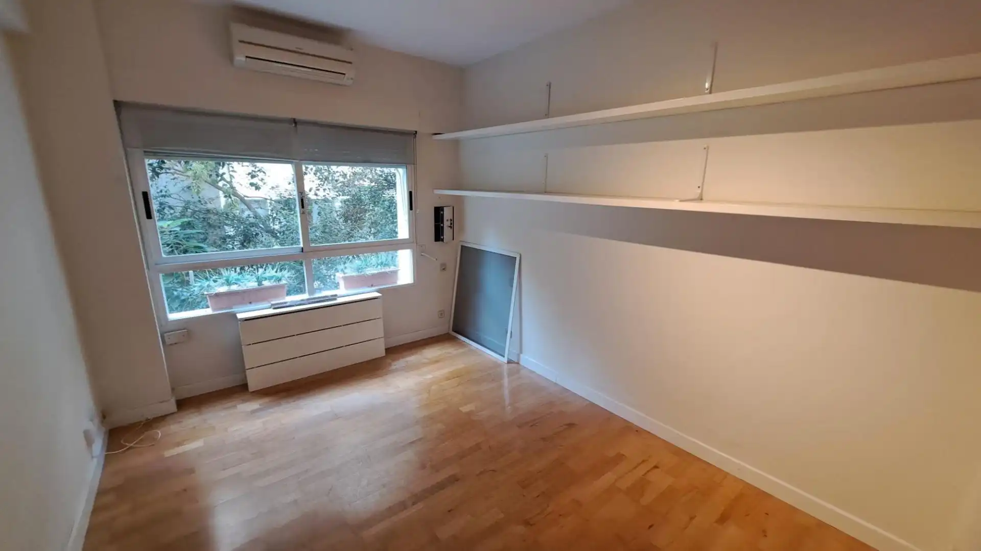 Habitación de Piso en venta en Valencia con Aire acondicionado, Calefacción y Jardín privado