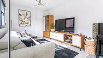 Living room of Flat for sale in  Madrid Capital  with Air Conditioner, Heating and Storage room