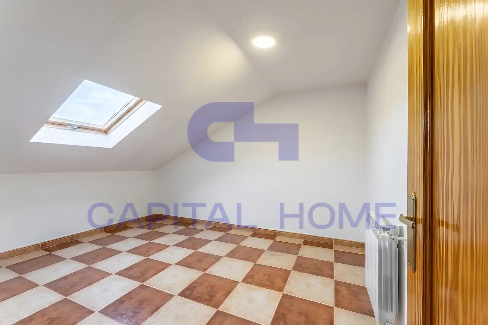 Bedroom of Houses for sale in Azuqueca de Henares  with Air Conditioner, Heating and Storage room