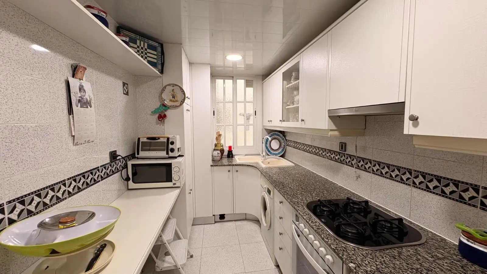 Küche von Wohnung zum Verkauf in L'Hospitalet de Llobregat mit Parkett