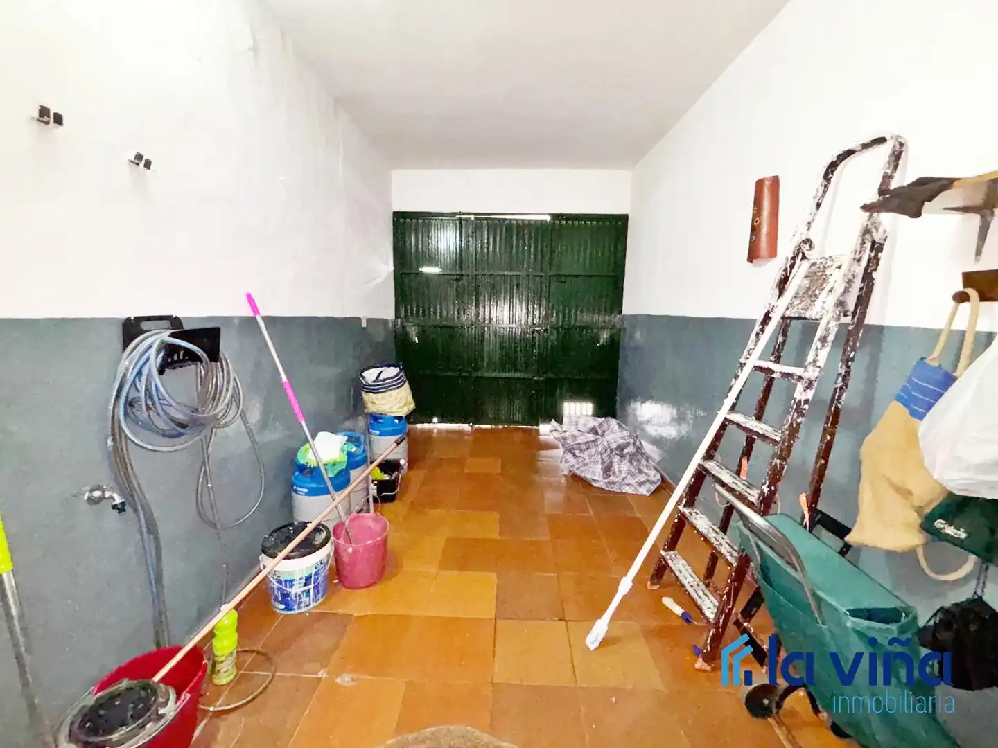 Casa o xalet en venda en Cuevas Bajas amb Terrassa, Traster i Moblat