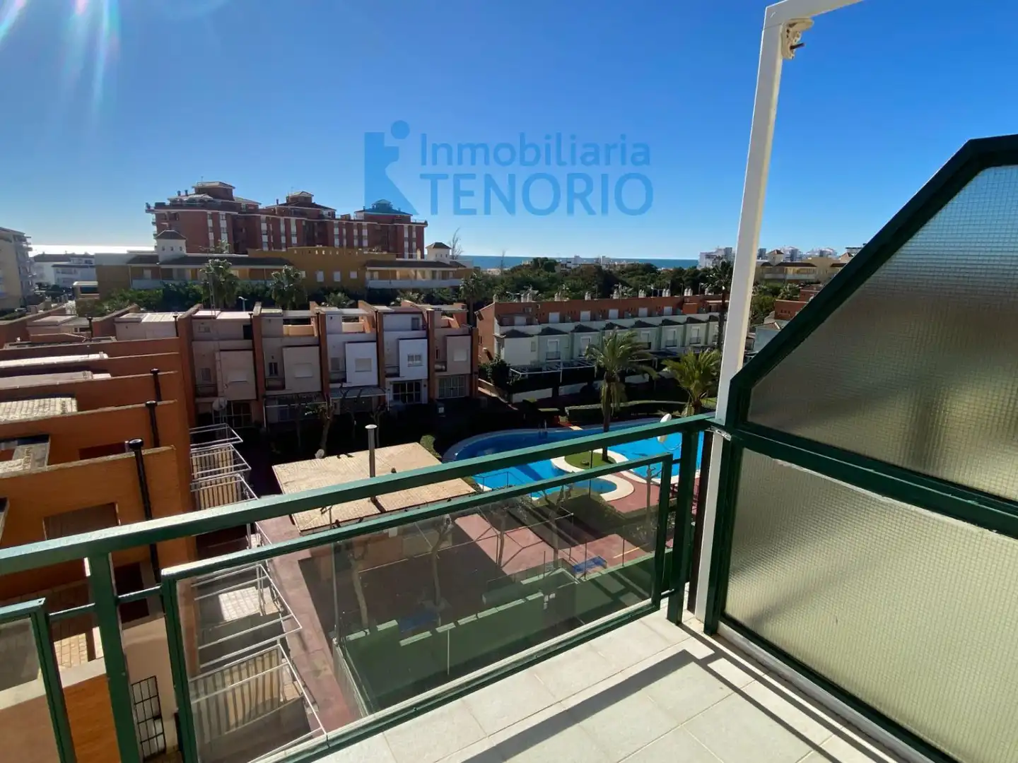 Außenansicht von Dachboden zum Verkauf in La Antilla mit Terrasse, Abstellraum und Gemeinschaftspool