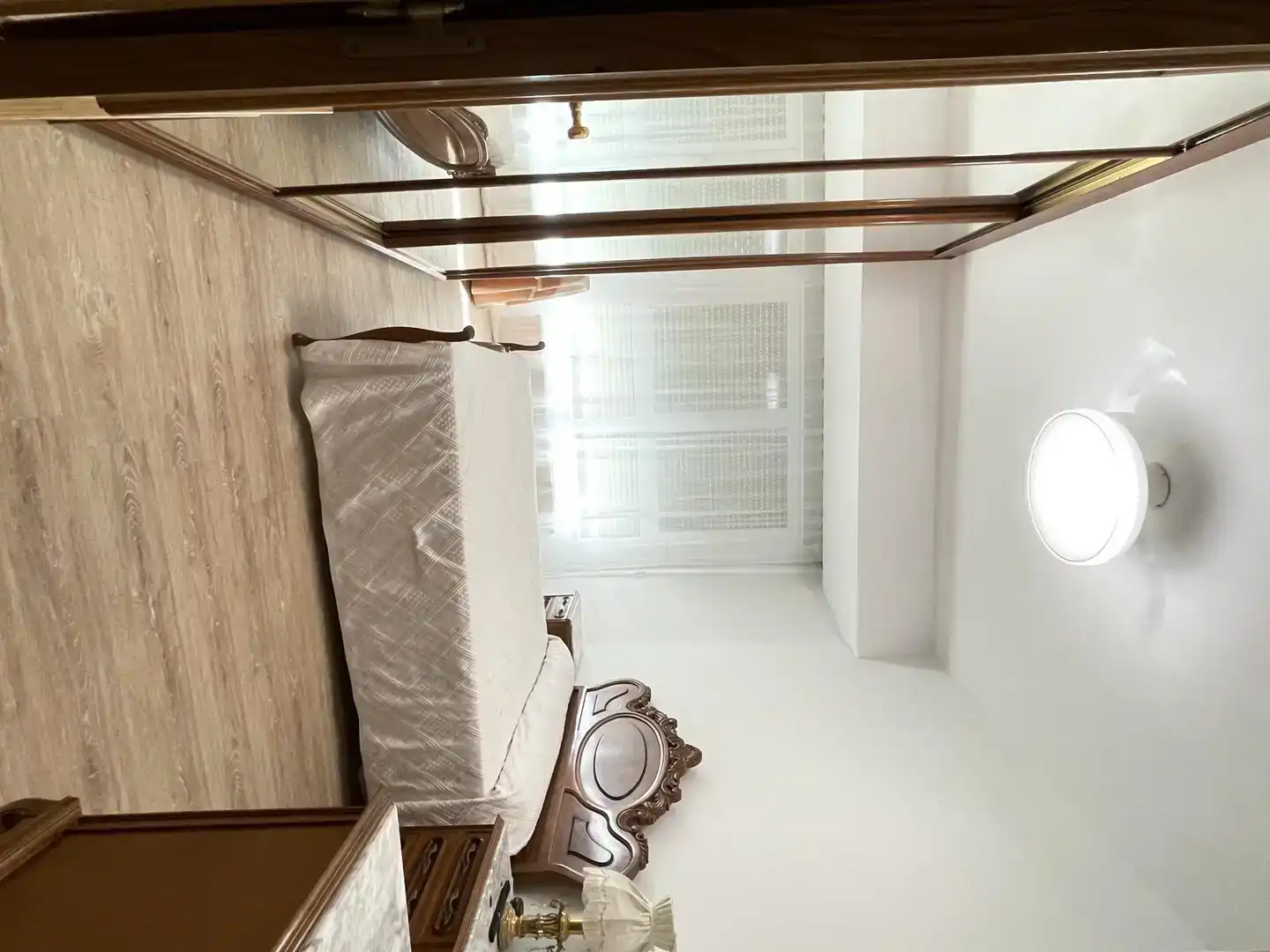 Bedroom of Flat for share in  Logroño  with Air Conditioner, Parquet flooring and Furnished