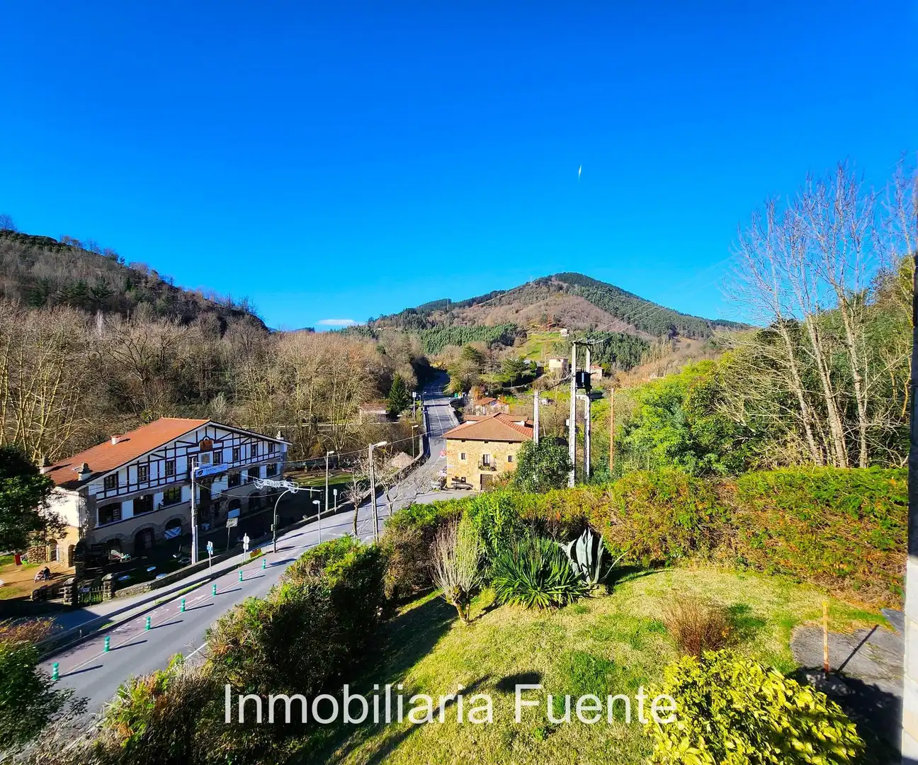 Vista exterior de Casa o chalet en venta en Zalla  con Calefacción, Jardín privado y Terraza