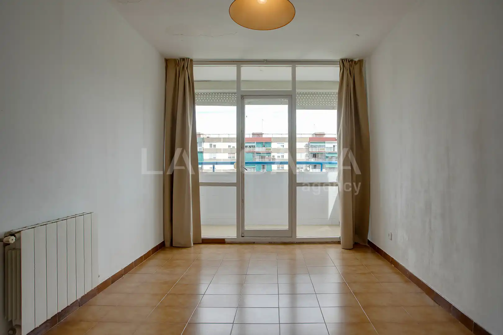 Balcony of Flat for sale in L'Hospitalet de Llobregat  with Heating and Balcony